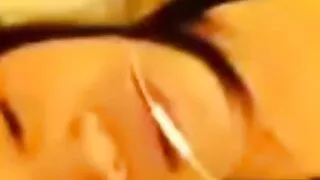 বেলা রিকো চুষছে এবং ড্রাইভওয়েতে একটি পিকআপ দেশী হট সেক্স ভিডিও দেয়.