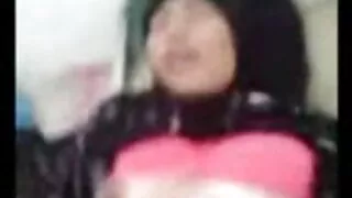 ব্রুকি ব্লেয়ার, যৌনসঙ্গম ছাড়াও, একটি হিন্দি হট সেক্স ভিডিও বিন্দু দিয়ে এজেন্টের বল চাটছে.
